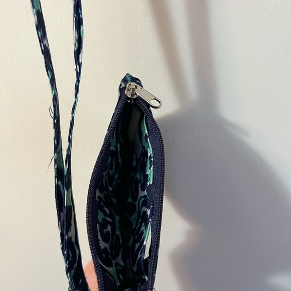 Viv & Lou Lanyard with Wallet - Picture 4 of 4